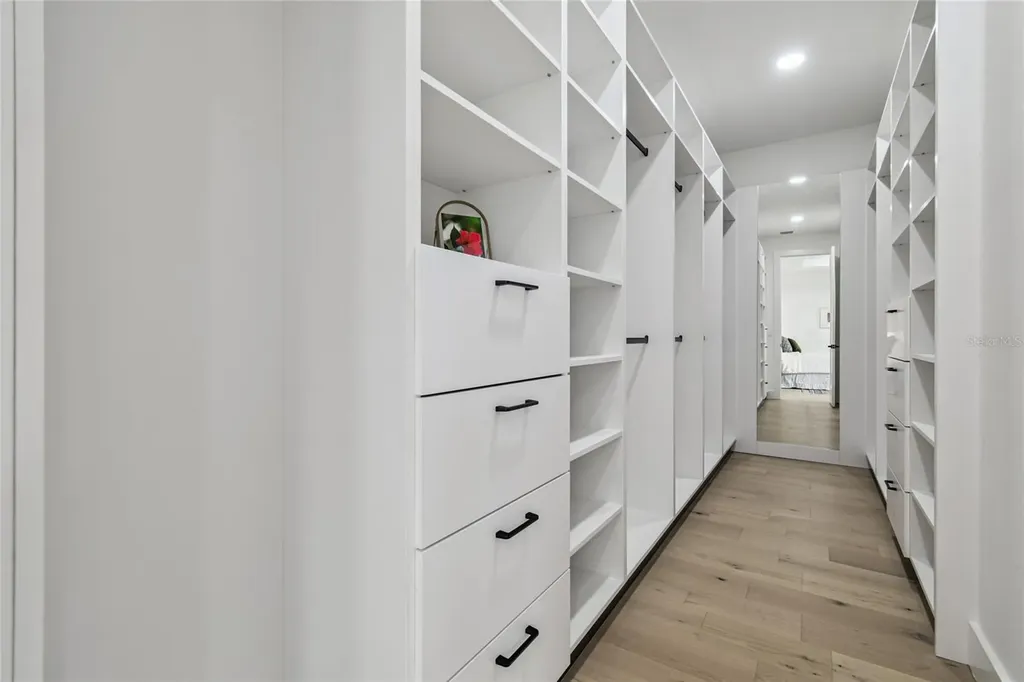 5406 N Pershing Place Tampa FL 33603