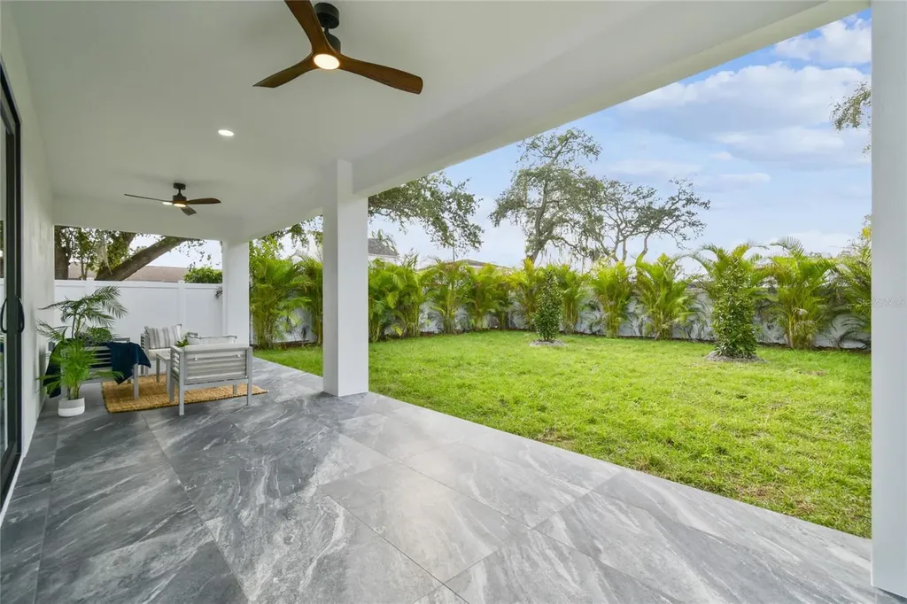 5406 N Pershing Place Tampa FL 33603
