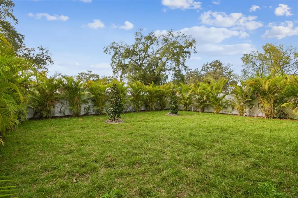 5406 N Pershing Place Tampa FL 33603