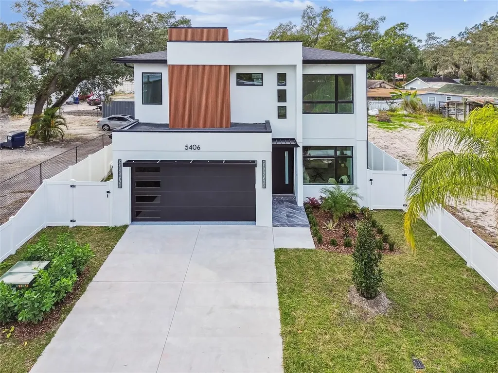 5406 N Pershing Place Tampa FL 33603