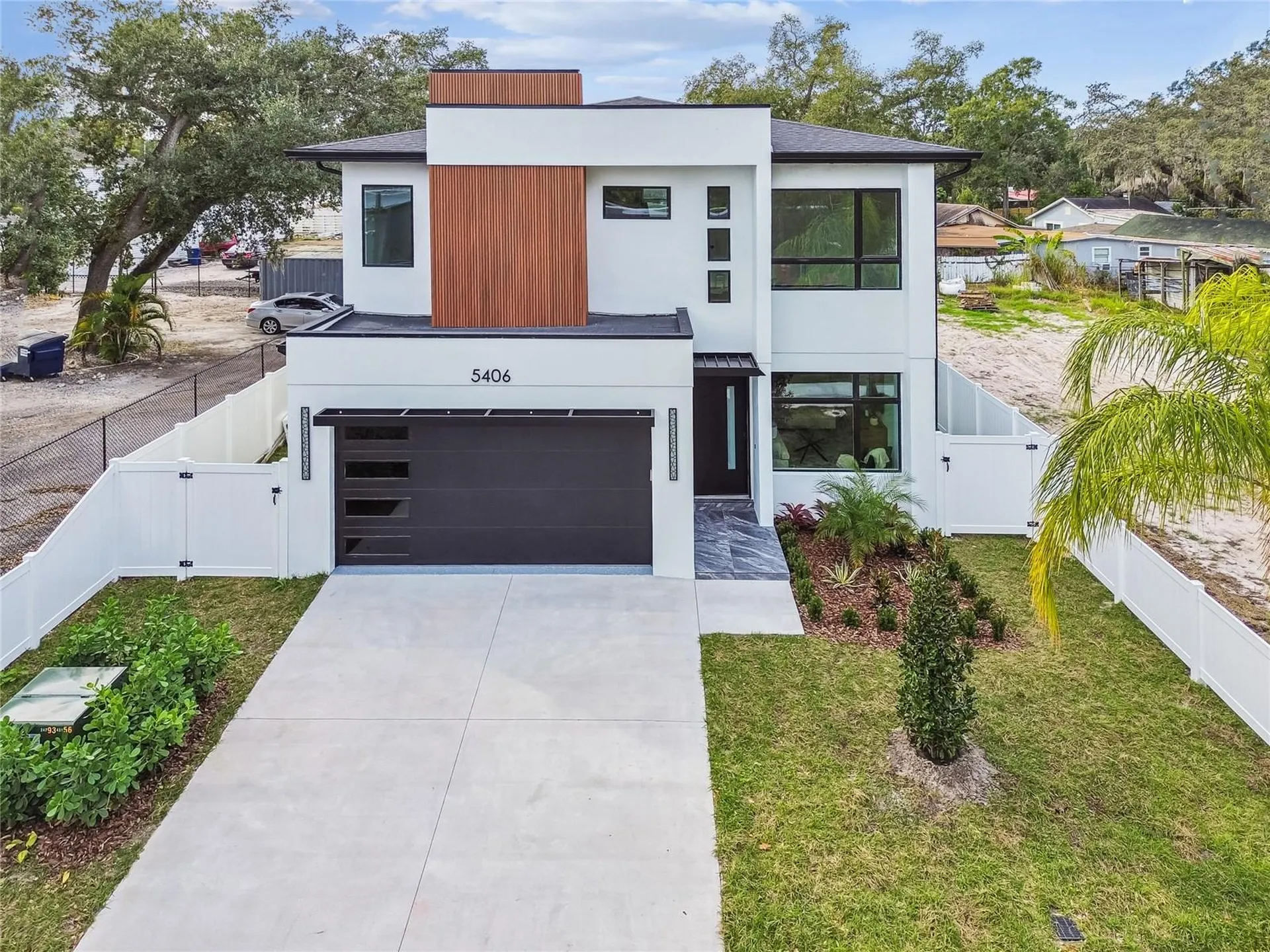 5406 N Pershing Place Tampa FL 33603