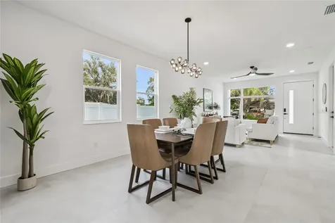 5406 N Pershing Place Tampa FL 33603
