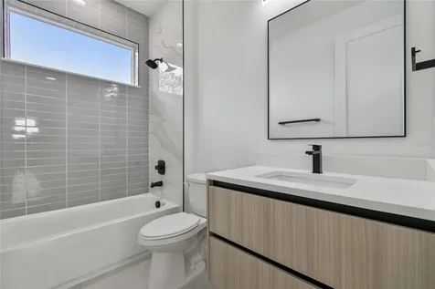 5406 N Pershing Place Tampa FL 33603