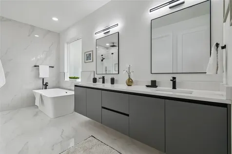 5406 N Pershing Place Tampa FL 33603