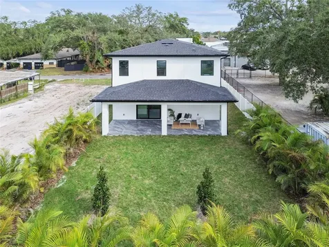 5406 N Pershing Place Tampa FL 33603