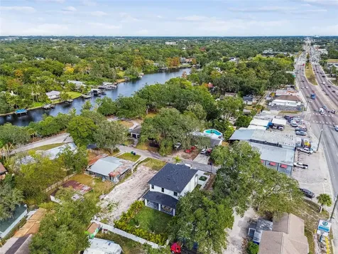 5406 N Pershing Place Tampa FL 33603