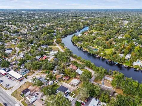5406 N Pershing Place Tampa FL 33603