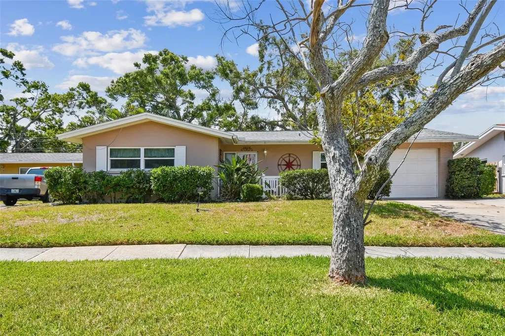 3072 Keene Park Drive Largo FL 33771