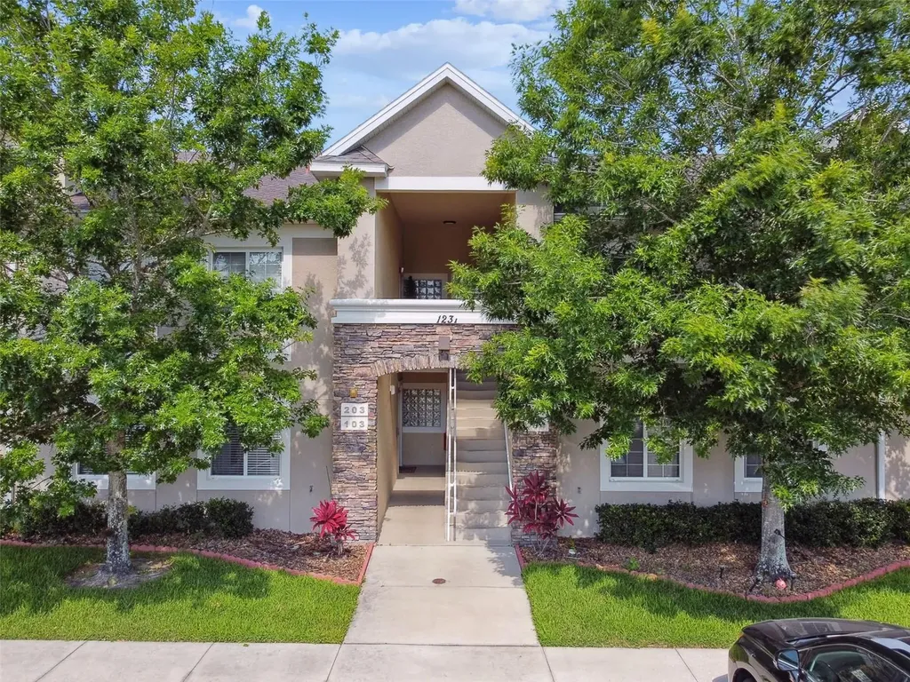 1231 Godavari Way Wesley Chapel FL 33543