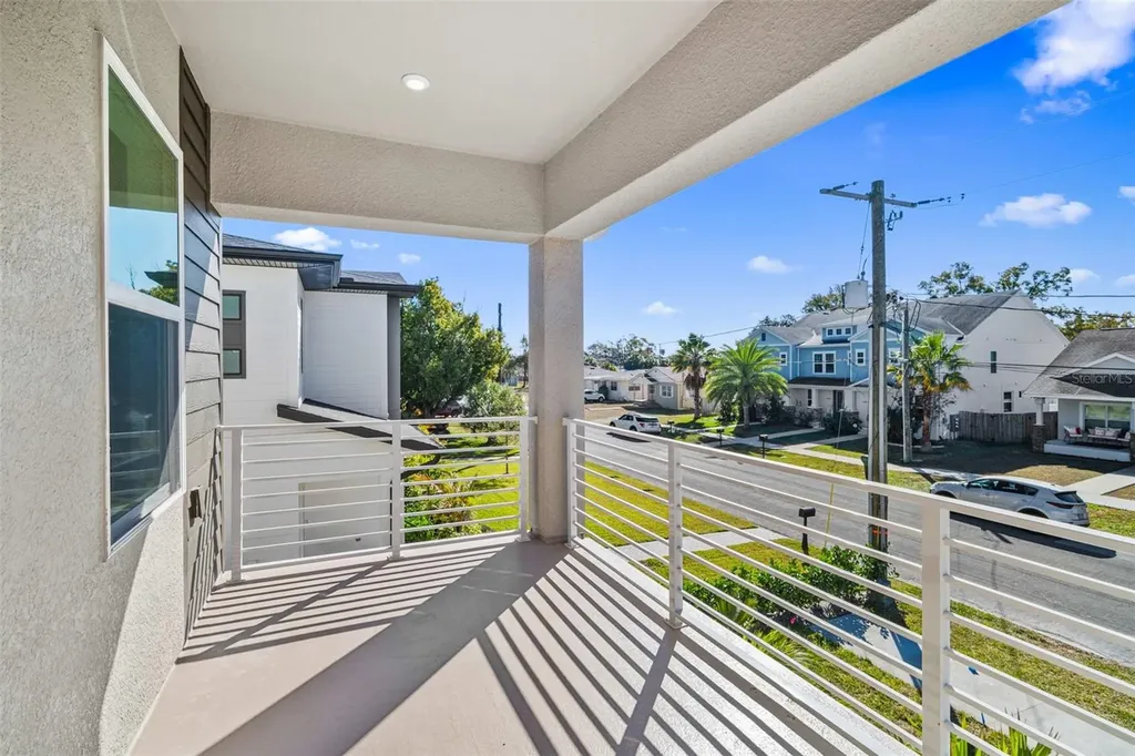 2711 W North B Street Tampa FL 33609