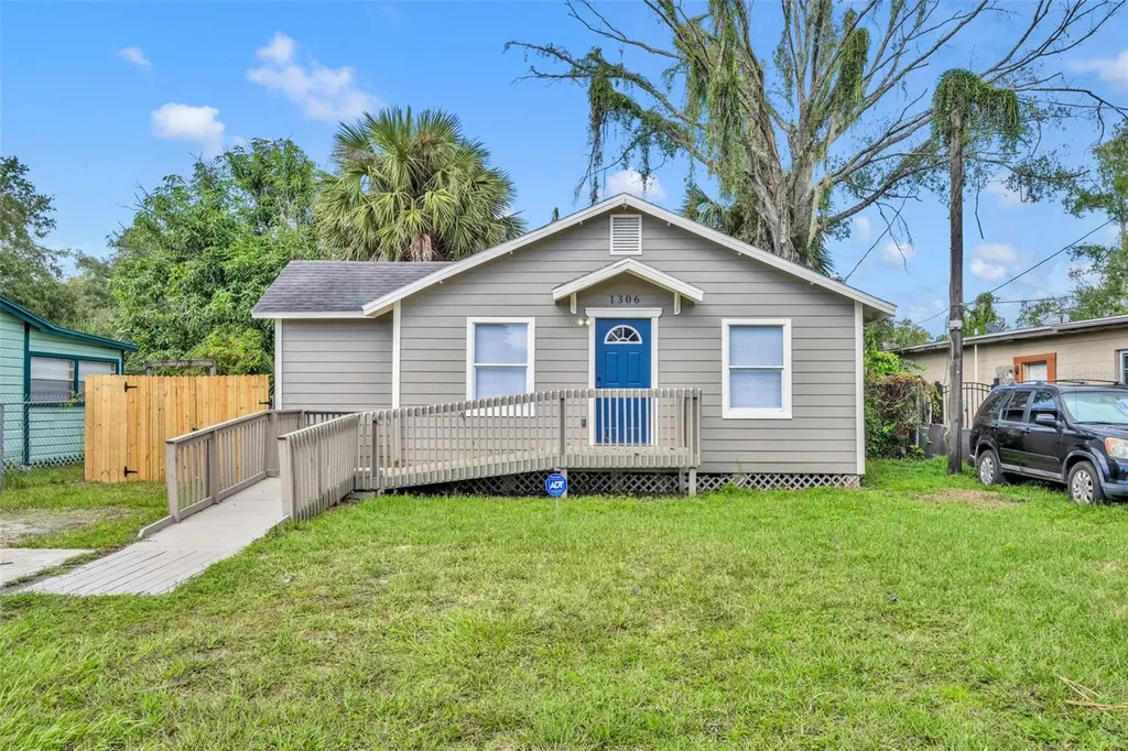 1306 W 16th Street Sanford FL 32771