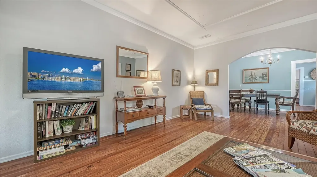 1742 9th Street Sarasota FL 34236