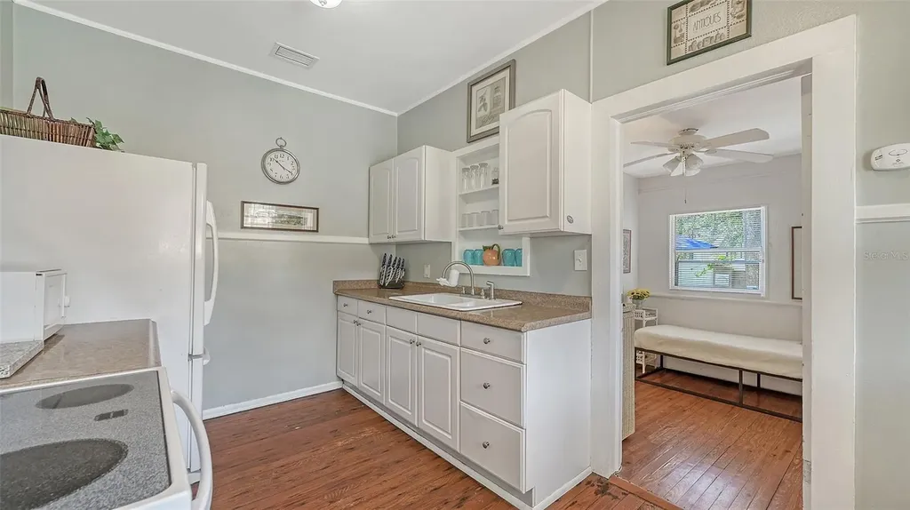 1742 9th Street Sarasota FL 34236