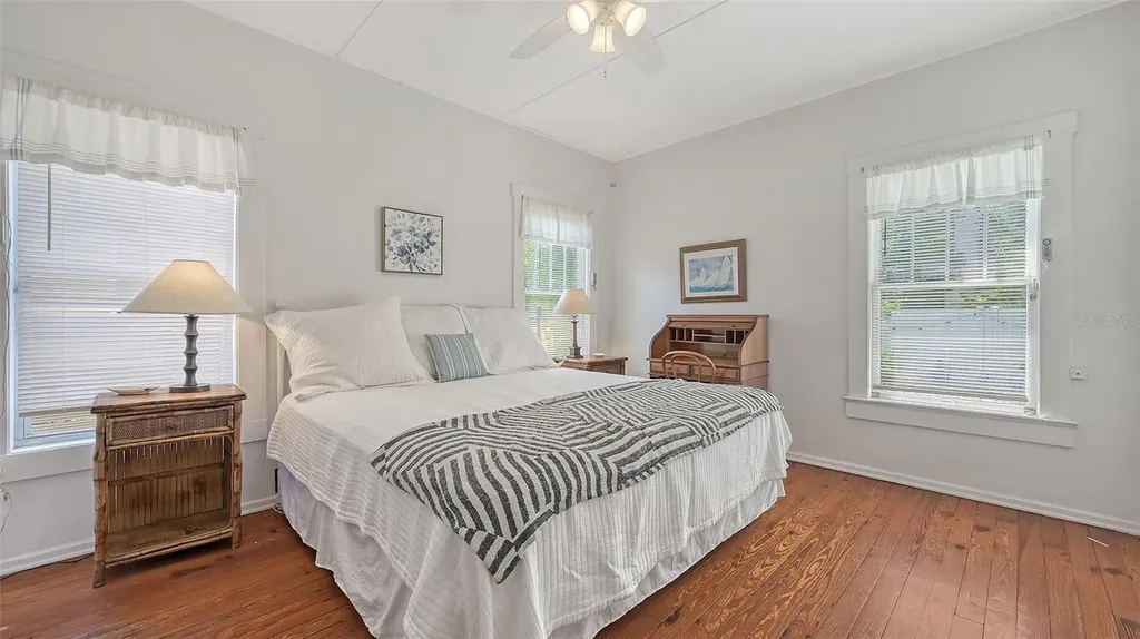 1742 9th Street Sarasota FL 34236