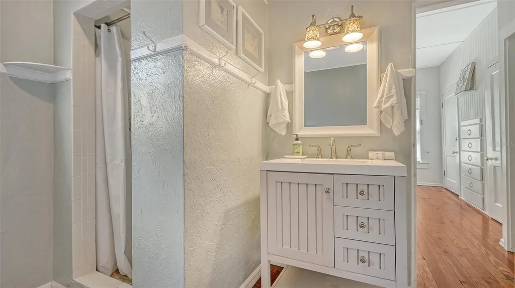 1742 9th Street Sarasota FL 34236