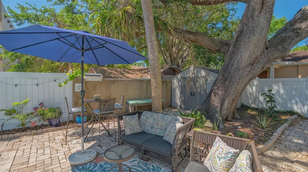 1742 9th Street Sarasota FL 34236