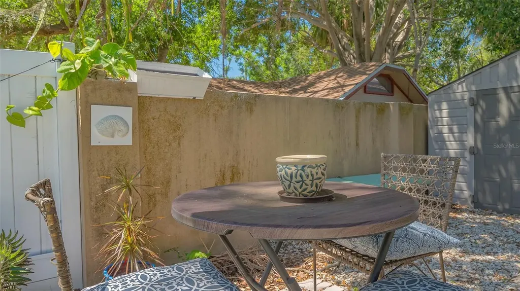 1742 9th Street Sarasota FL 34236
