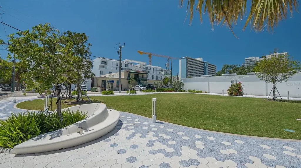 1742 9th Street Sarasota FL 34236