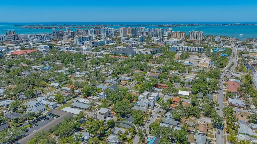 1742 9th Street Sarasota FL 34236