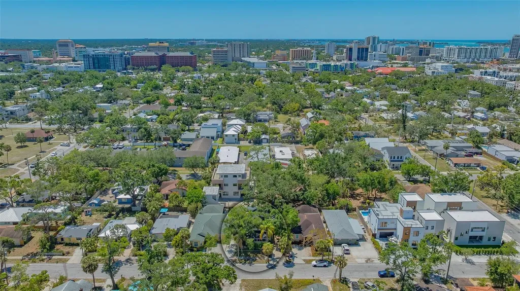 1742 9th Street Sarasota FL 34236