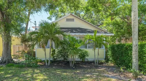 1742 9TH Street Sarasota FL 34236