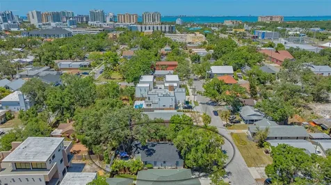 1742 9TH Street Sarasota FL 34236