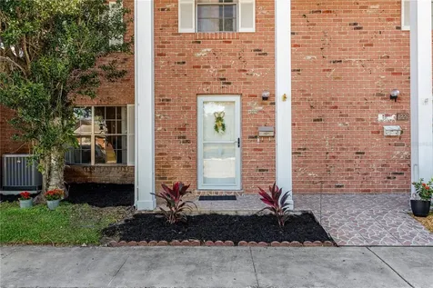 1227 Carriage Lane Orlando FL 32807