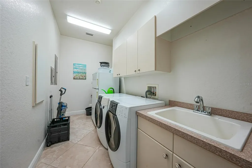 196 Tarpon Cove Boulevard Punta Gorda FL 33950