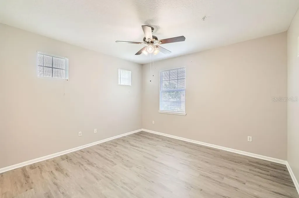 14238 Fredricksburg Drive Orlando FL 32837
