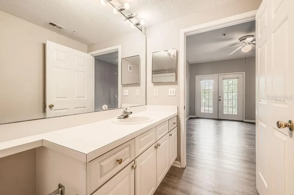 14238 Fredricksburg Drive Orlando FL 32837