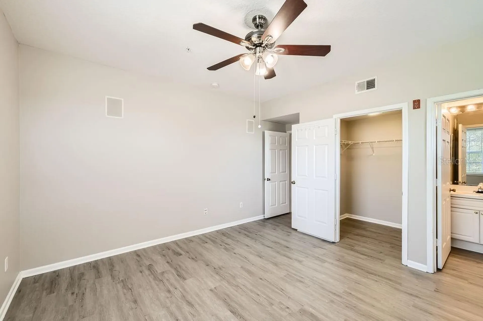 14238 Fredricksburg Drive Orlando FL 32837