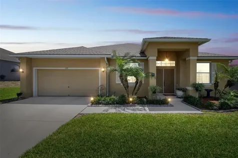 132 Dinner Lake Avenue Lake Wales FL 33859