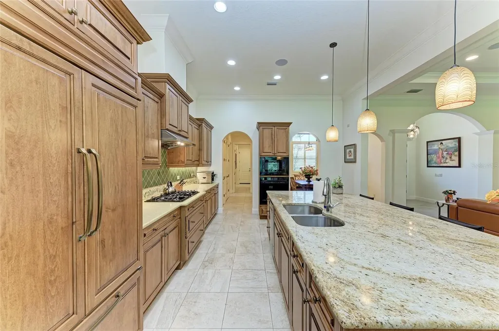 9734 Carnoustie Place Bradenton FL 34211