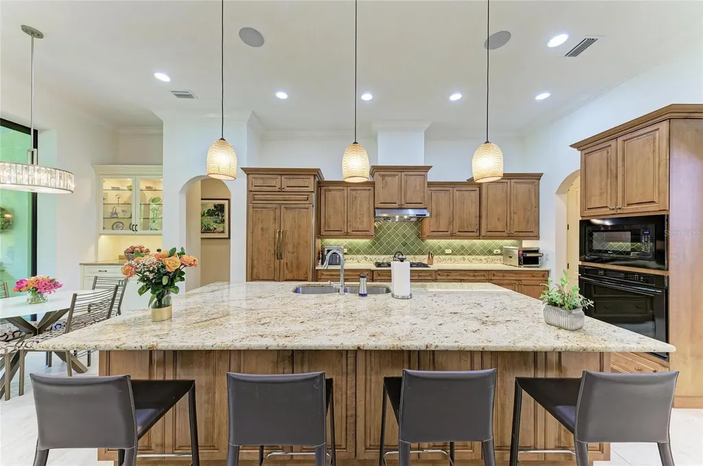 9734 Carnoustie Place Bradenton FL 34211