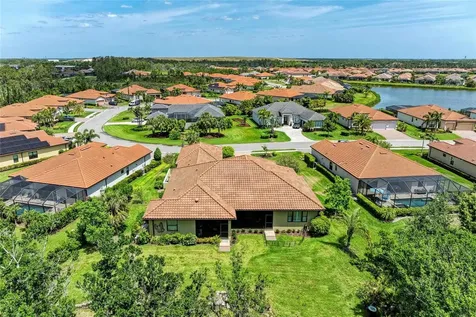 9734 Carnoustie Place Bradenton FL 34211