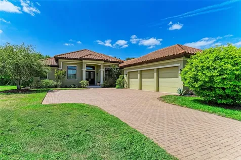 9734 Carnoustie Place Bradenton FL 34211