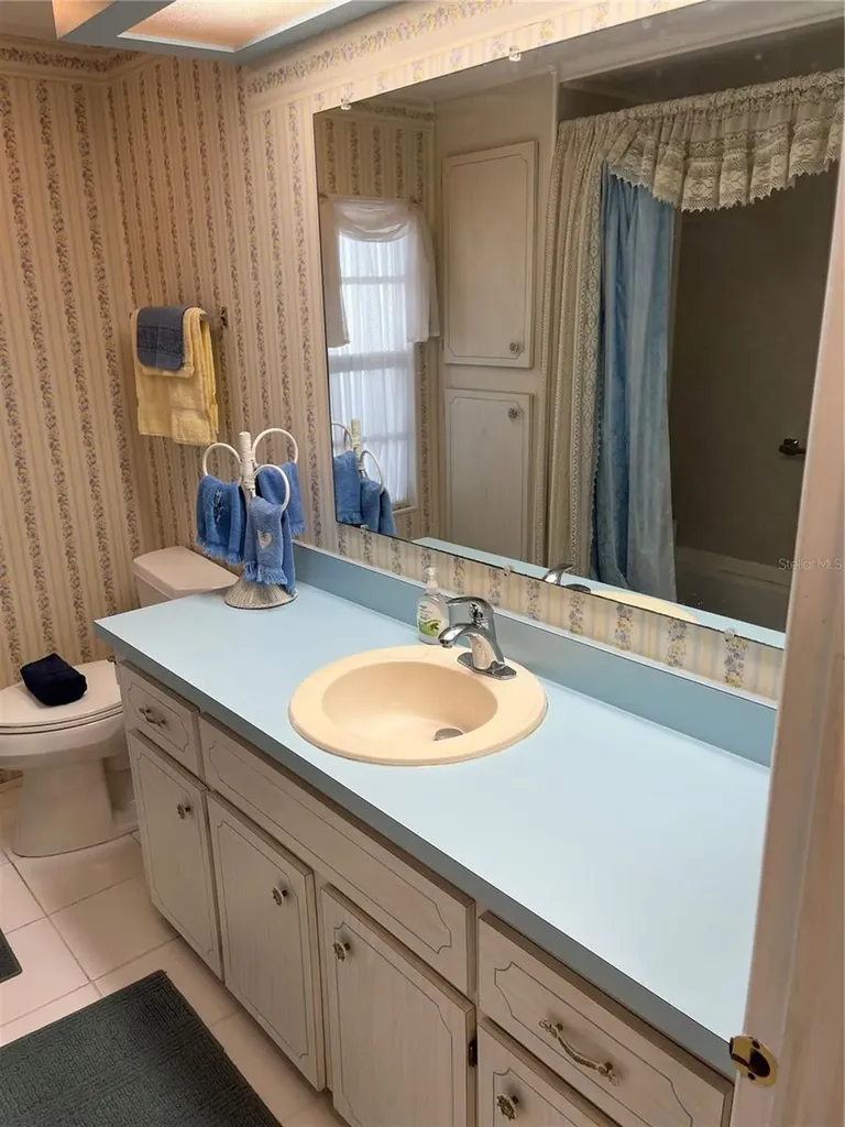 411 Cervina Drive N Venice FL 34285