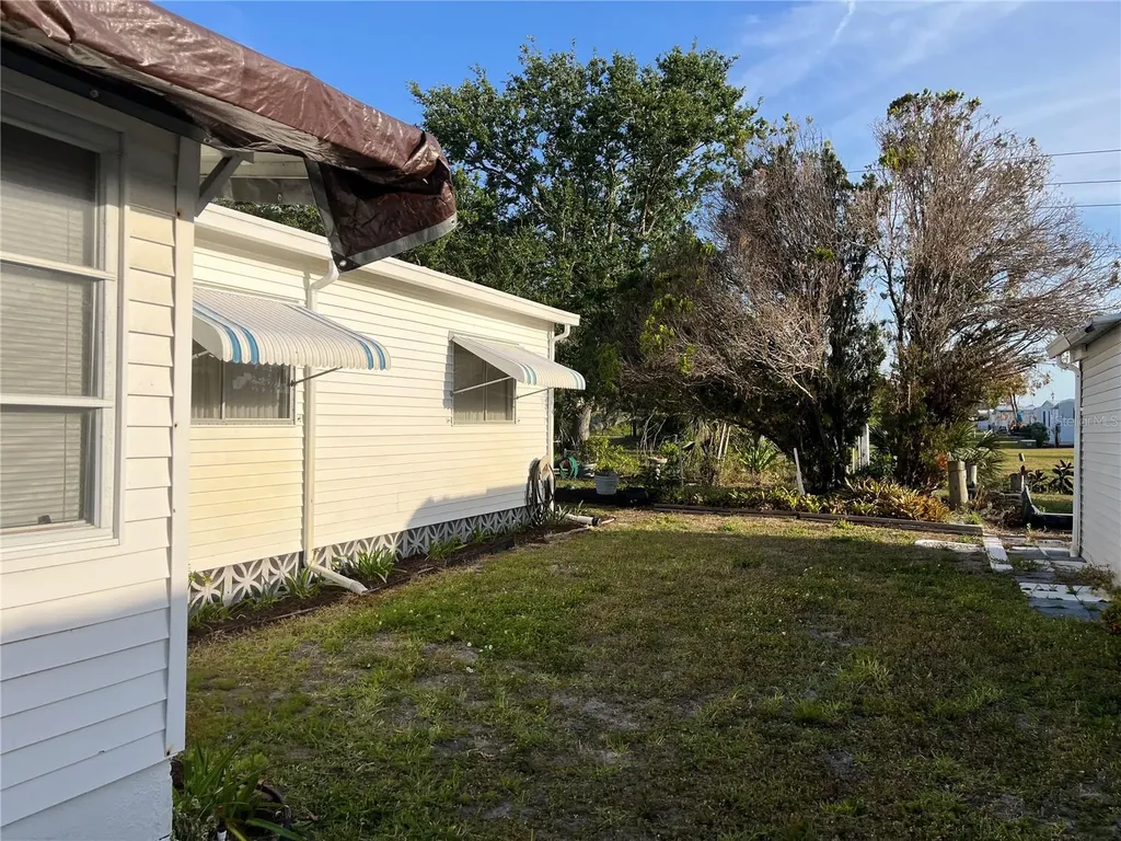 411 Cervina Drive N Venice FL 34285