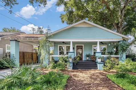 1207 E Giddens Avenue Tampa FL 33603