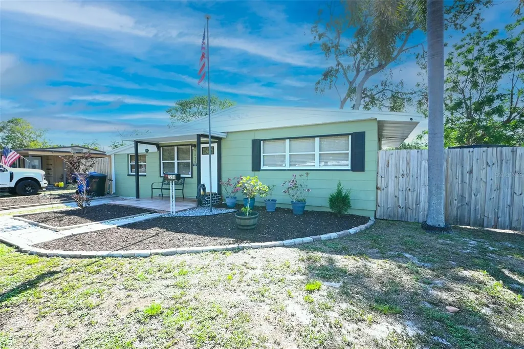 7226 13th Street N St Petersburg FL 33702