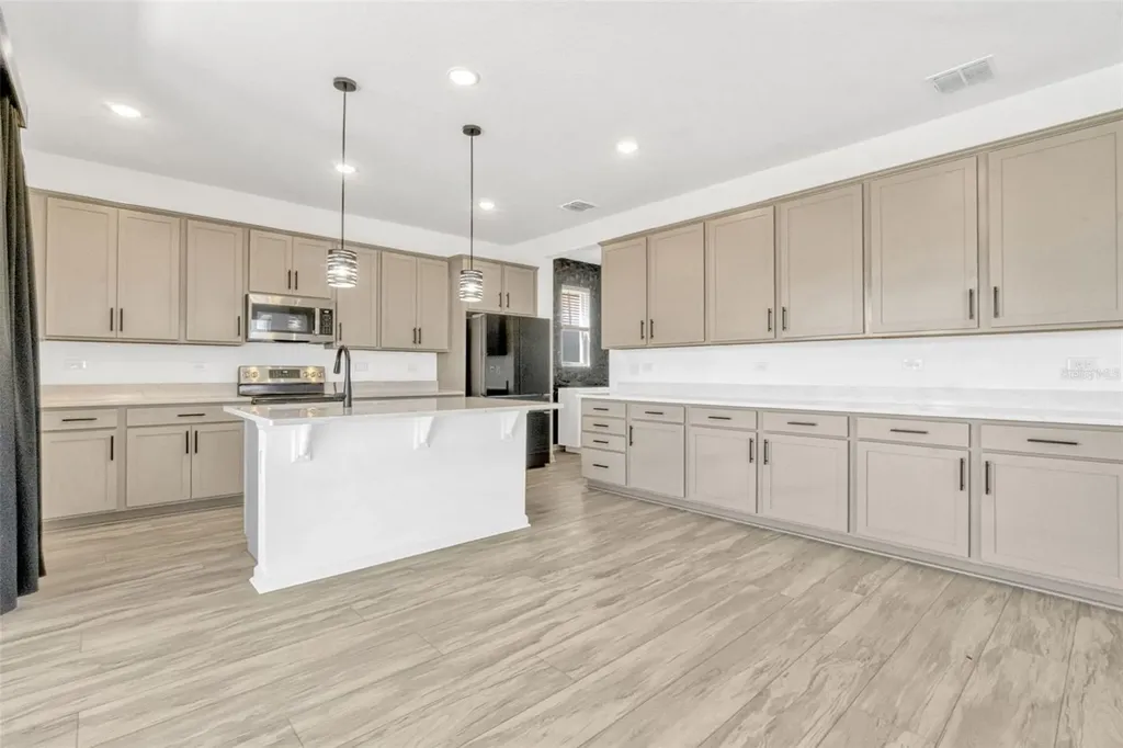 1003 Sugarwood Street Davenport FL 33837