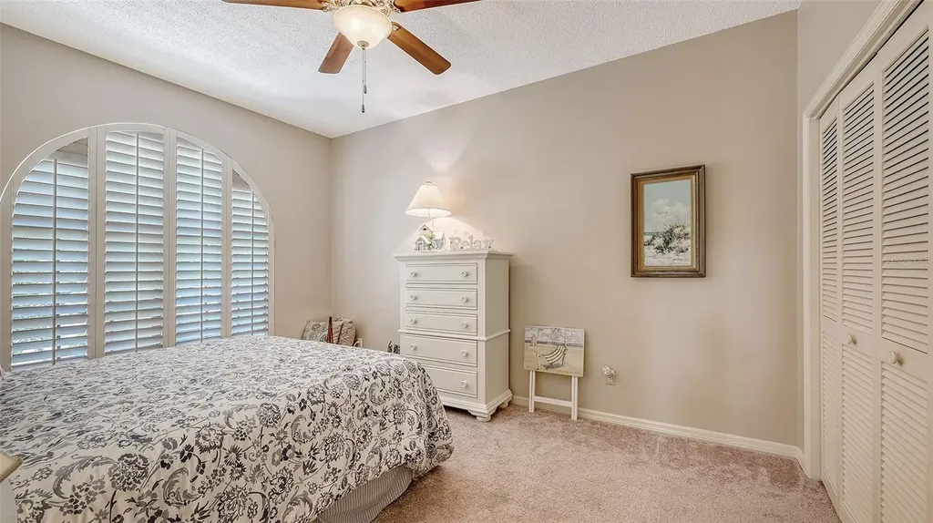 4691 Las Brisas Lane Sarasota FL 34238