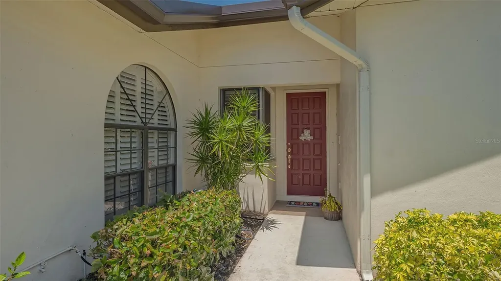 4691 Las Brisas Lane Sarasota FL 34238