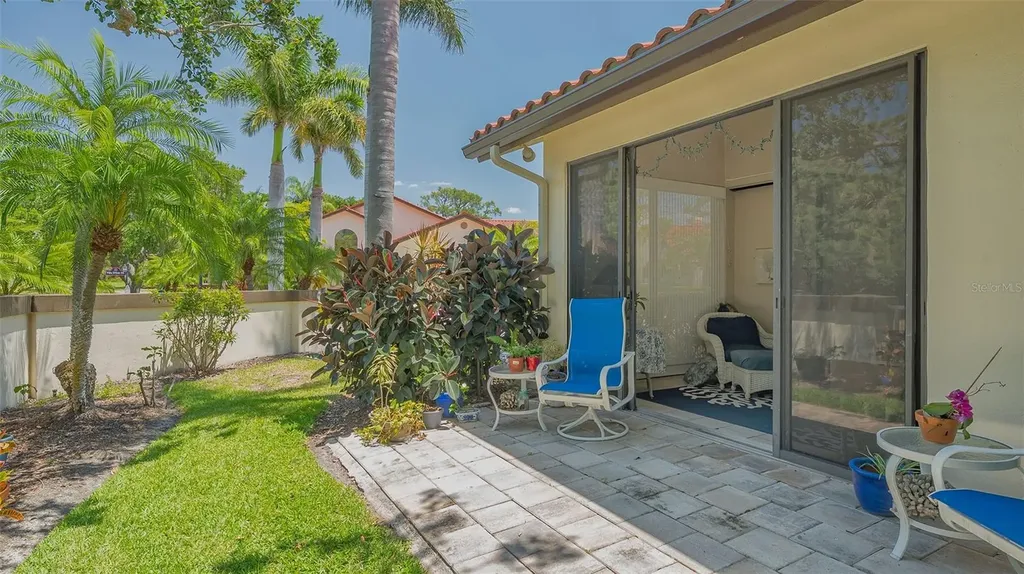 4691 Las Brisas Lane Sarasota FL 34238