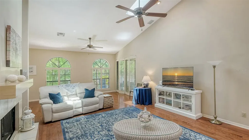 4691 Las Brisas Lane Sarasota FL 34238