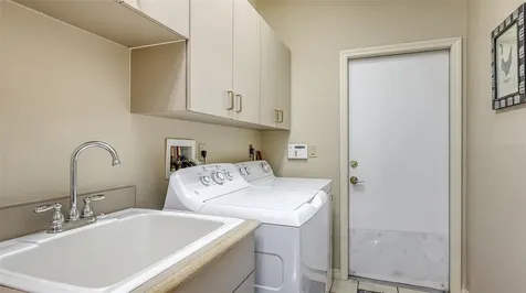 4691 Las Brisas Lane Sarasota FL 34238