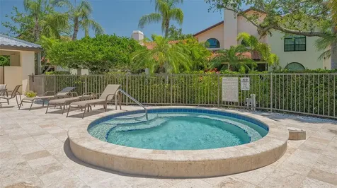 4691 Las Brisas Lane Sarasota FL 34238