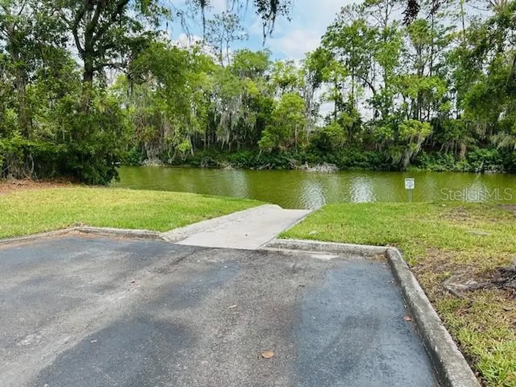 446 Lake Carolyn Circle Lakeland FL 33813