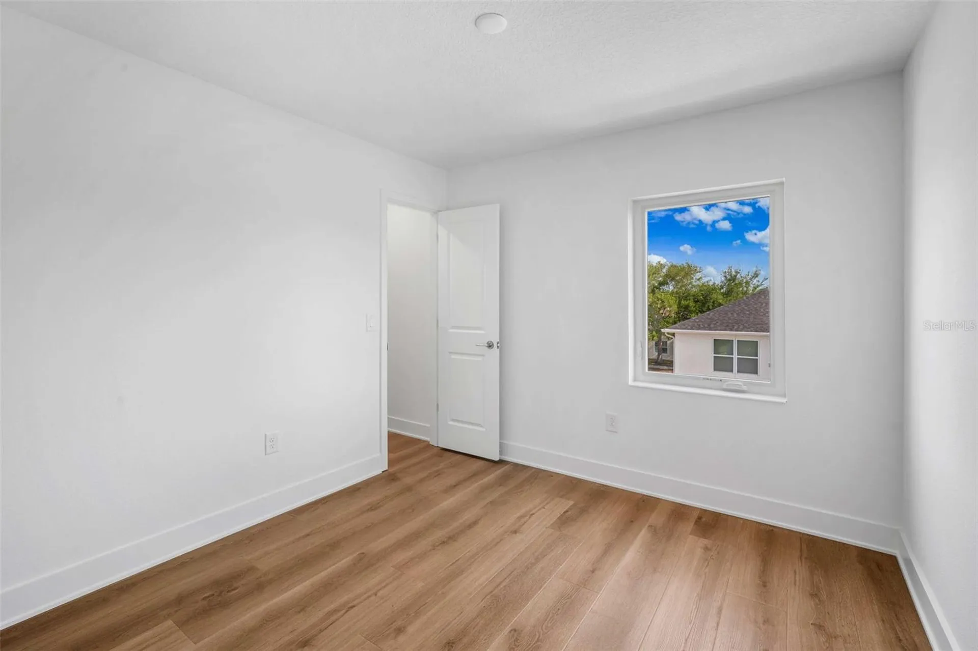 2711 W North B Street Tampa FL 33609