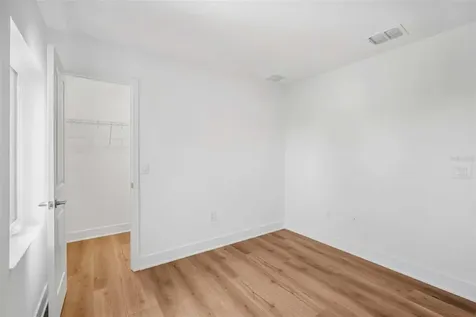 2711 W North B Street Tampa FL 33609